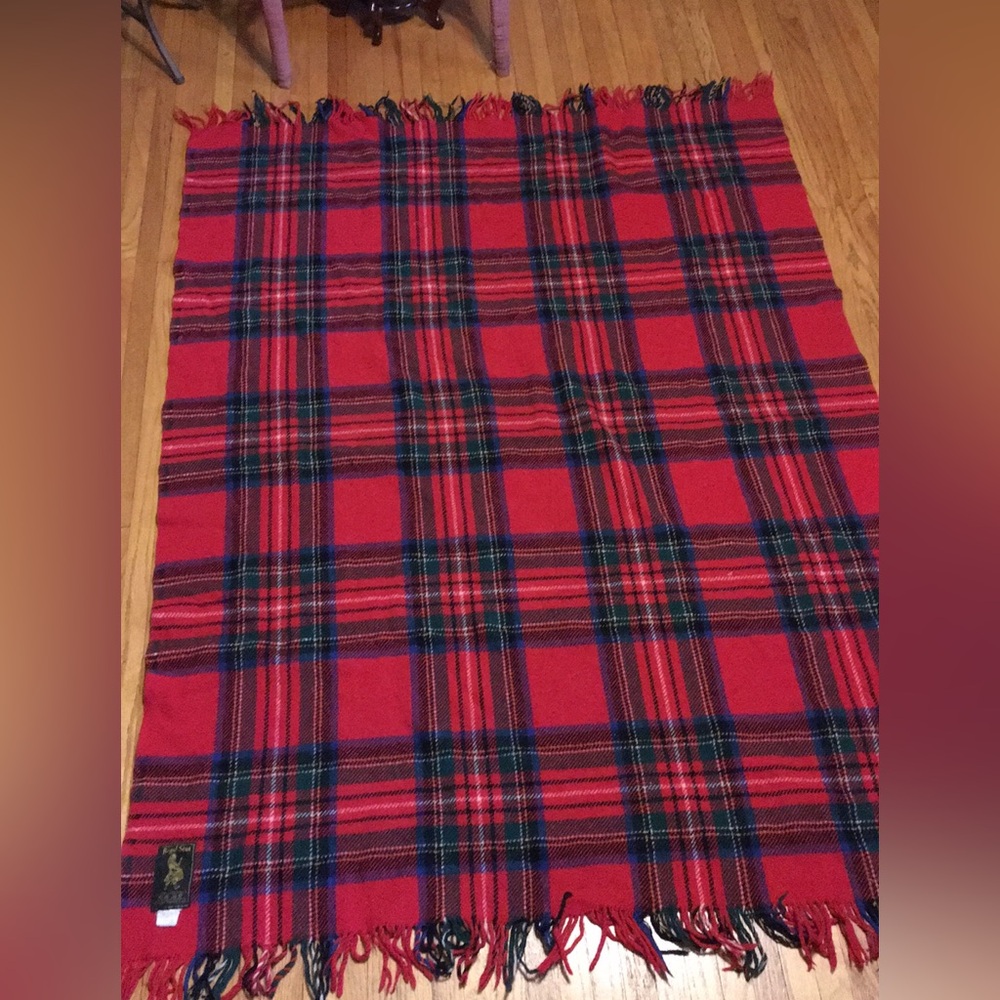 Vintage Royal Scot All Wool Throw Blanket Red Plaid Fringe 46”x64”